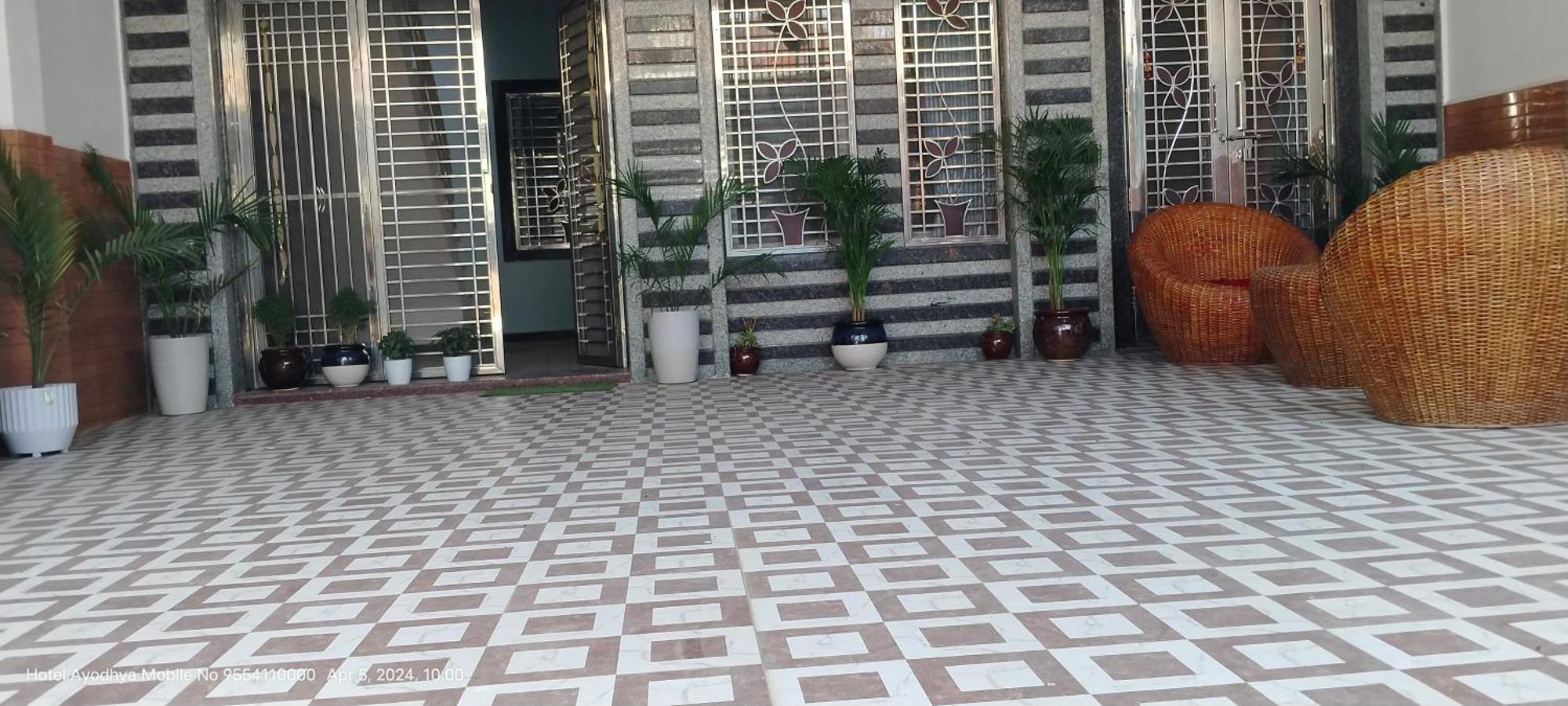 Hotel Ayodhya Paying Guest Bagian luar foto