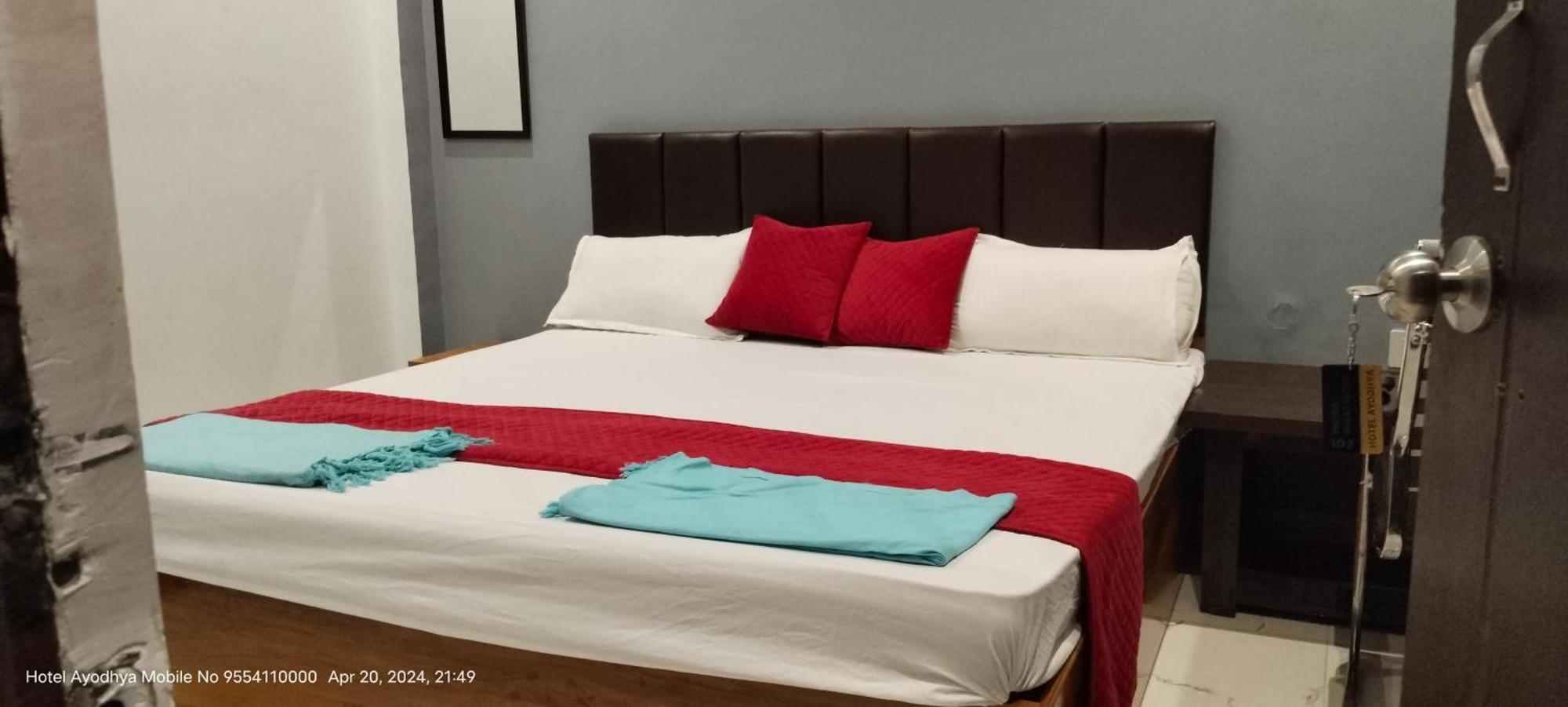 Hotel Ayodhya Paying Guest Bagian luar foto